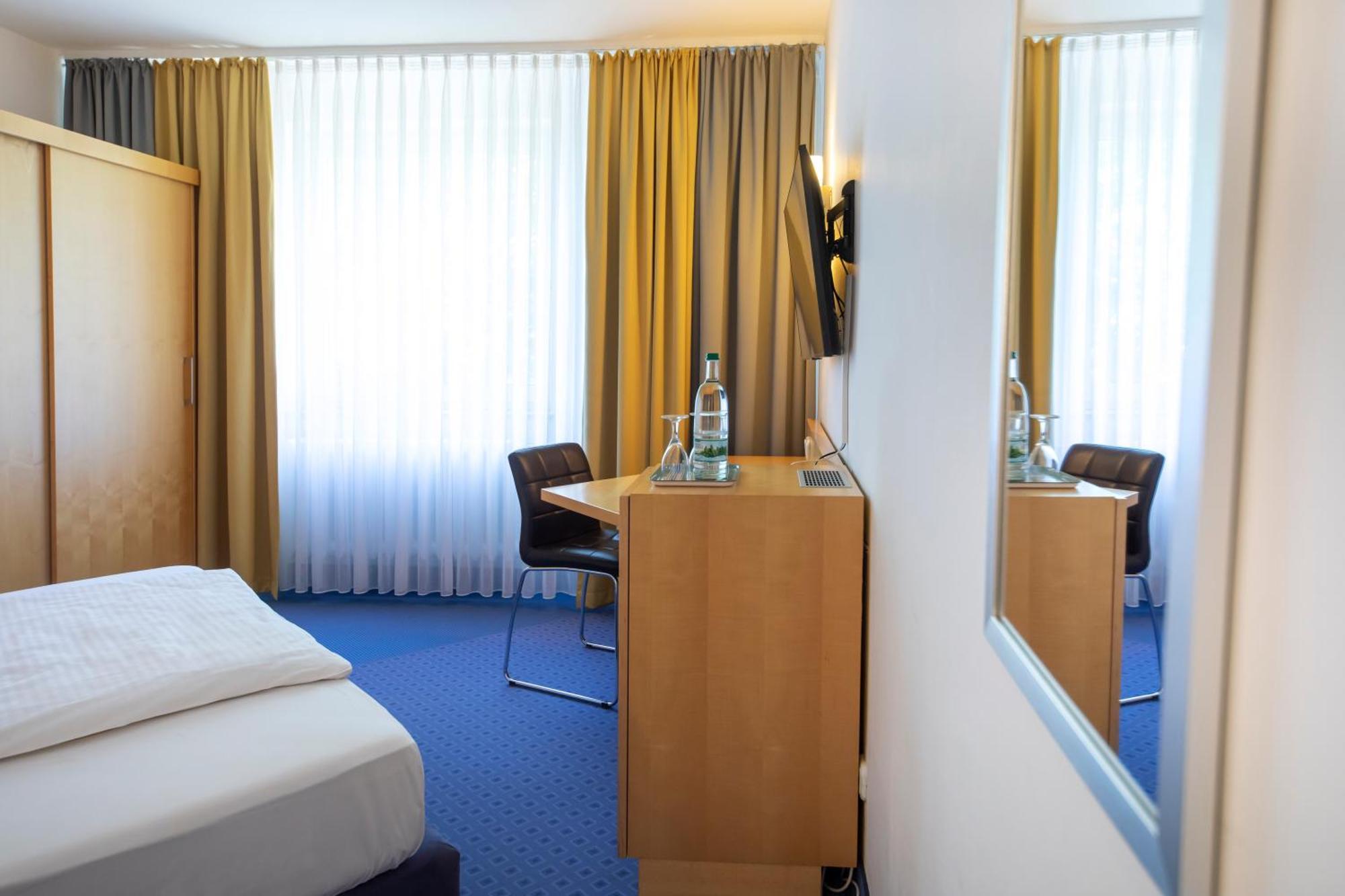 Achat Hotel ズール エクステリア 写真